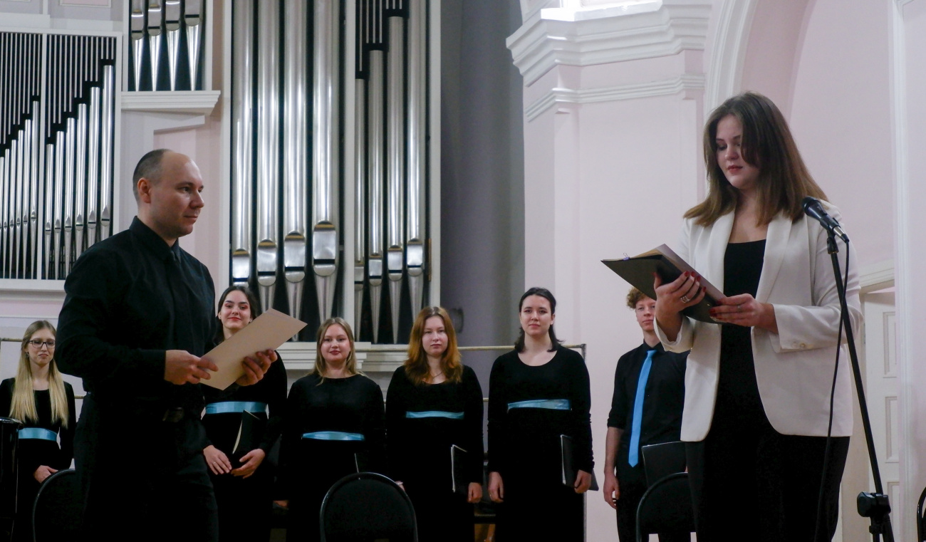 Академический хор и камерный оркестр СибГМУ организовали третий фестиваль «Поющая осень»
