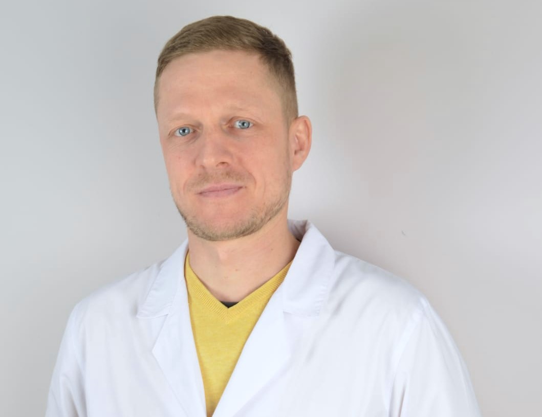 Победитель конкурса «Человек года СибГМУ» Артем Гурьев: «Разработать лекарство от рака было моей мечтой, и эта мечта все еще со мной»