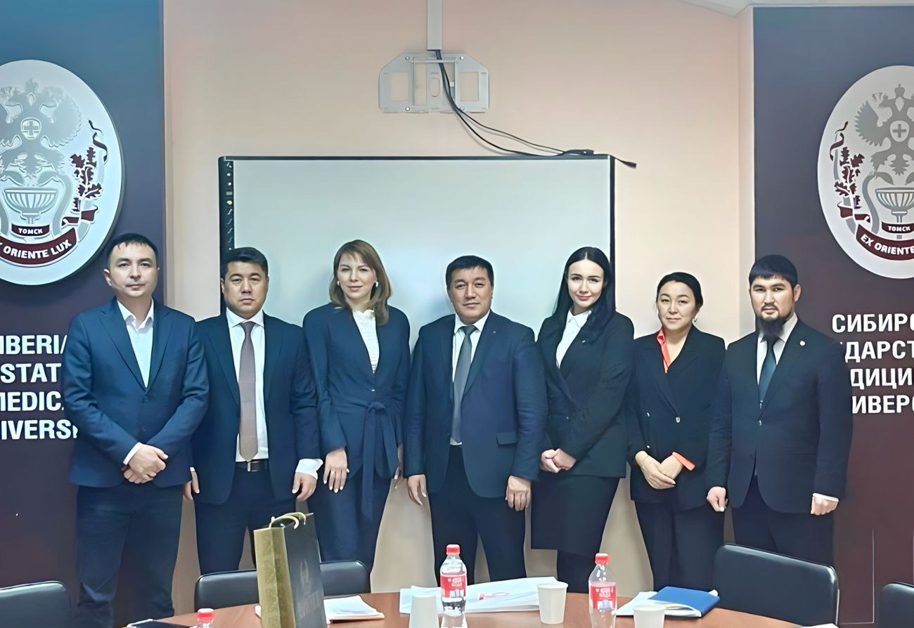 В СибГМУ обсудили возможности технологического и бизнес-партнерства в сфере фармации с Кыргызстаном