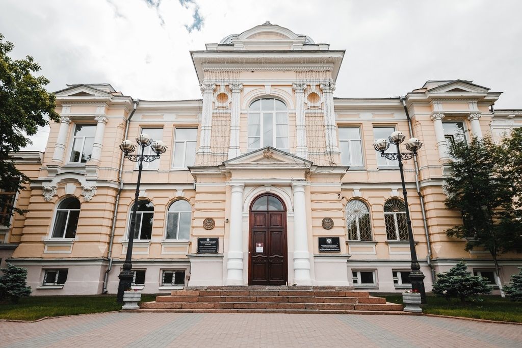 День рождения отмечает заведующий кафедрой хирургических болезней с курсом травматологии и ортопедии СибГМУ Татьяна Комкова
