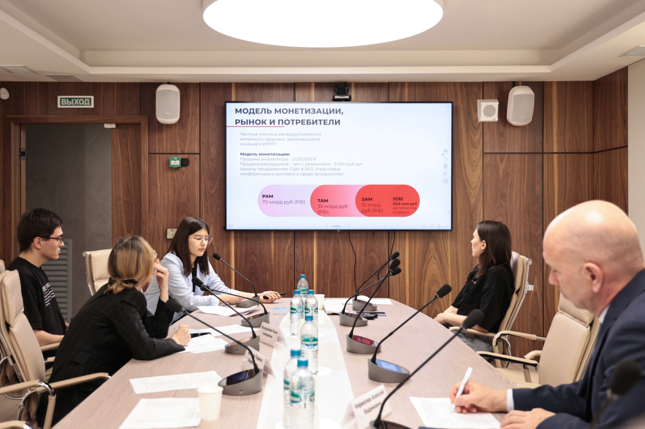 В Сибирском медуниверситете прошел экватор нового сезона «SIBMED-Акселератора»