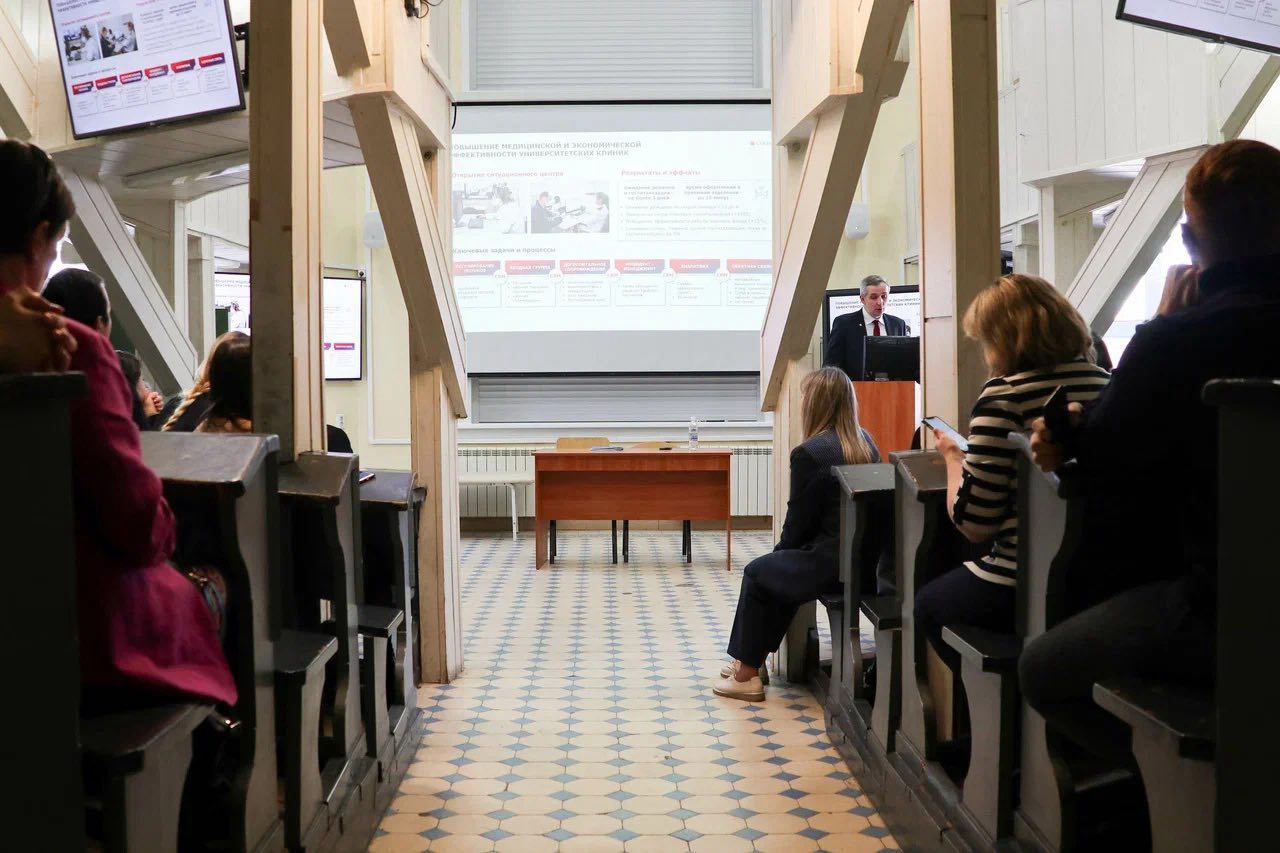Ректор СибГМУ Евгений Куликов представил промежуточные результаты работы университета в рамках программы развития «Приоритет 2030»