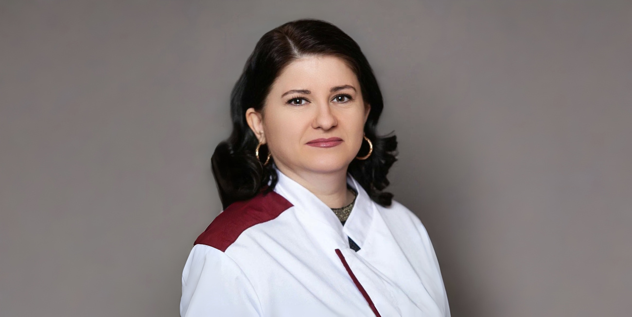 «Не просто передать знания, а пробудить интерес к науке»: Юлия Минакова о миссии преподавателя Сибирского медицинского