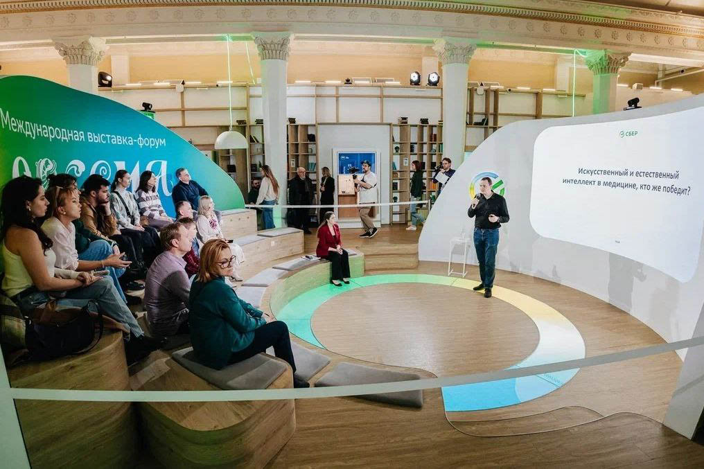 Ученые СибГМУ представили уникальные медицинские технологии в павильоне Сбера на выставке «Россия» на ВДНХ